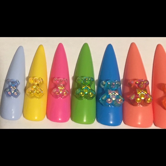 🧸Bearii Pretty Gummy bear Press on Nails🧸 - Picture 2 of 7